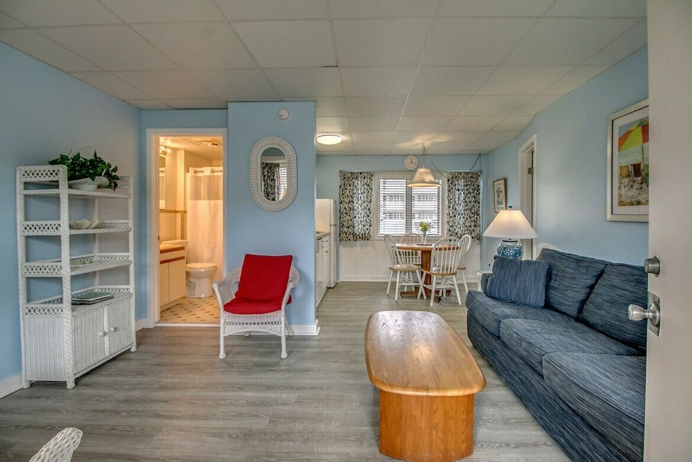 Фото Beachcomber Resort