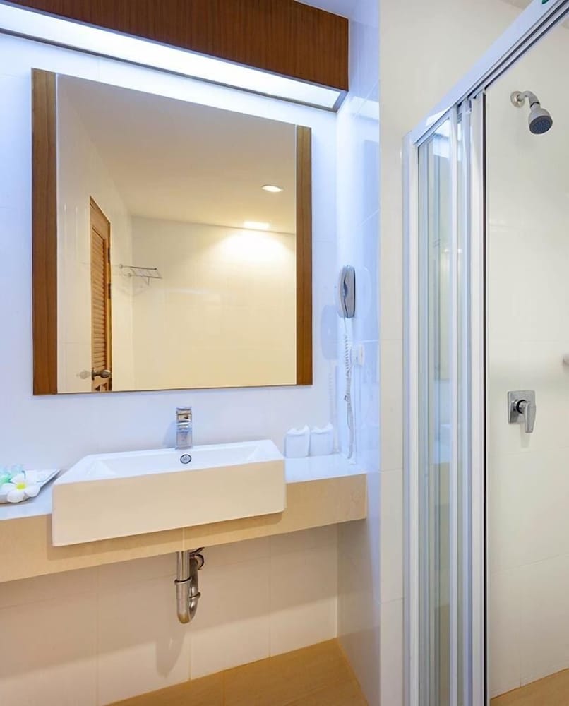 Фото Rawai Princess Hotel