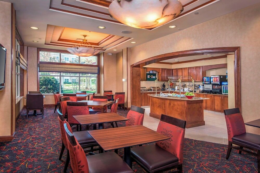 Фото Residence Inn by Marriott Norfolk Airport