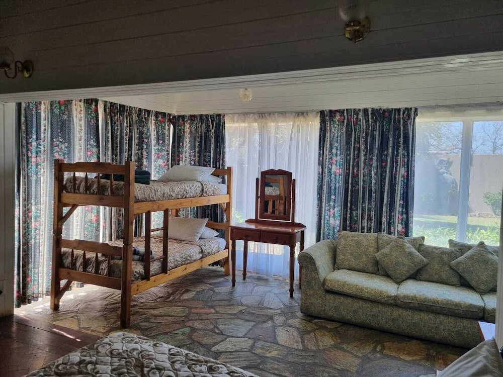 Фото Emerald Guesthouse