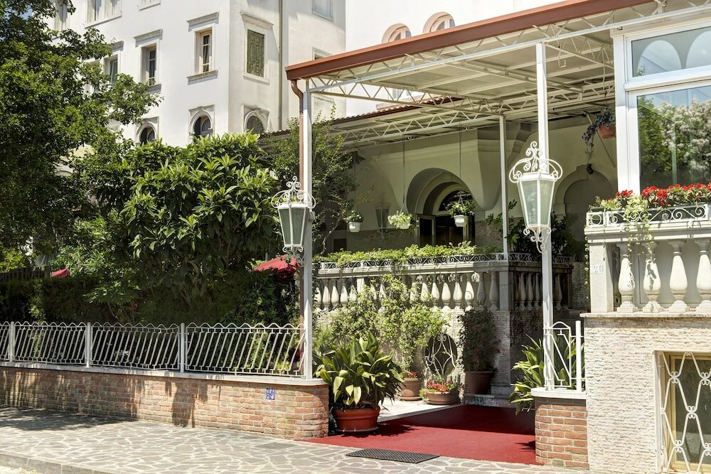 Фото Biasutti Hotel