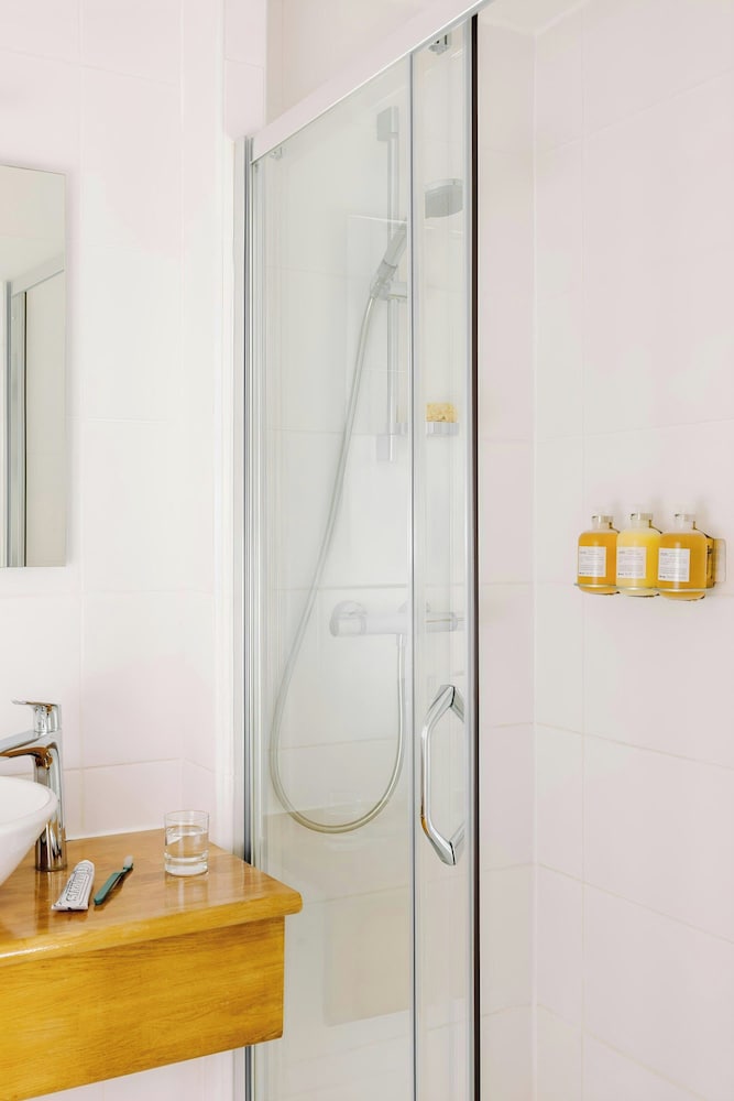 Фото Yelo Lumière by Sonder