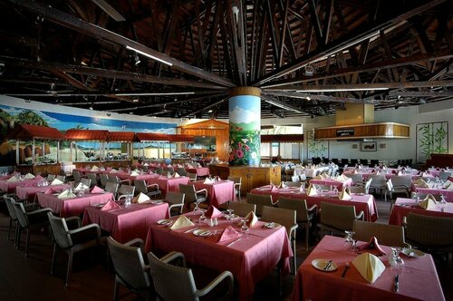 Гостиница Berjaya Beau Vallon Bay Resort & Casino на Сейшельских островах