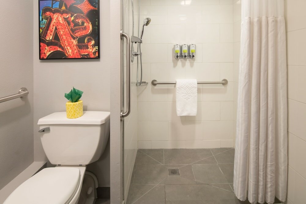 Фото Staypineapple, Hotel Five, Downtown Seattle