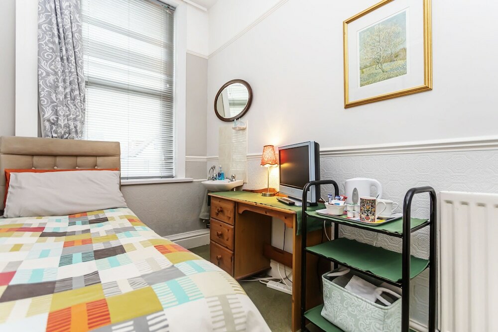 Фото The Ravensbourne Hotel