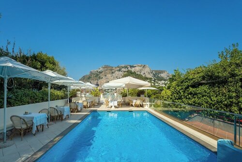 Внешний вид отеля Hotel Villa Brunella в Капрях, фото 1