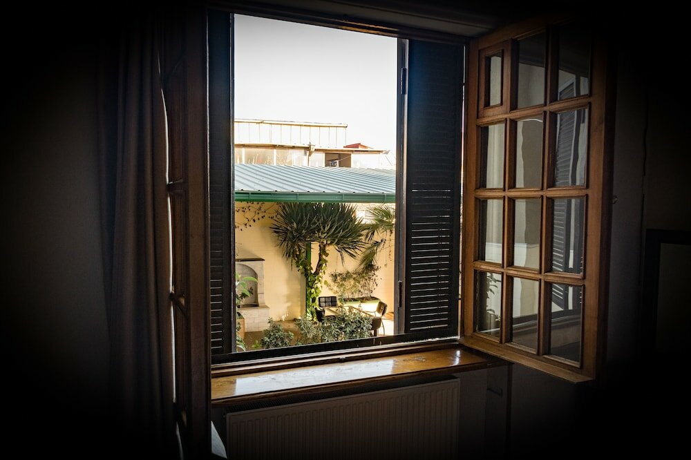 Фото Vedzisi garden hotel