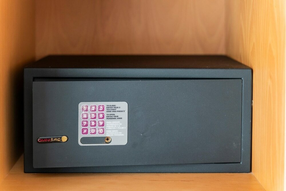 Фото Hotel Amic Colon