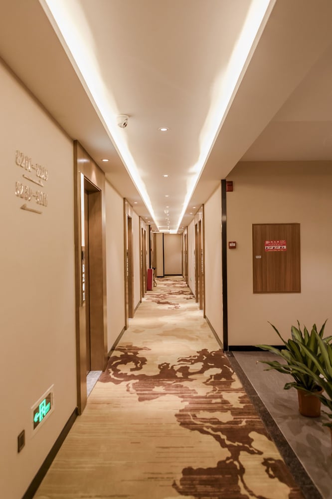 Фото James Joyce Coffetel Dongxiaonan