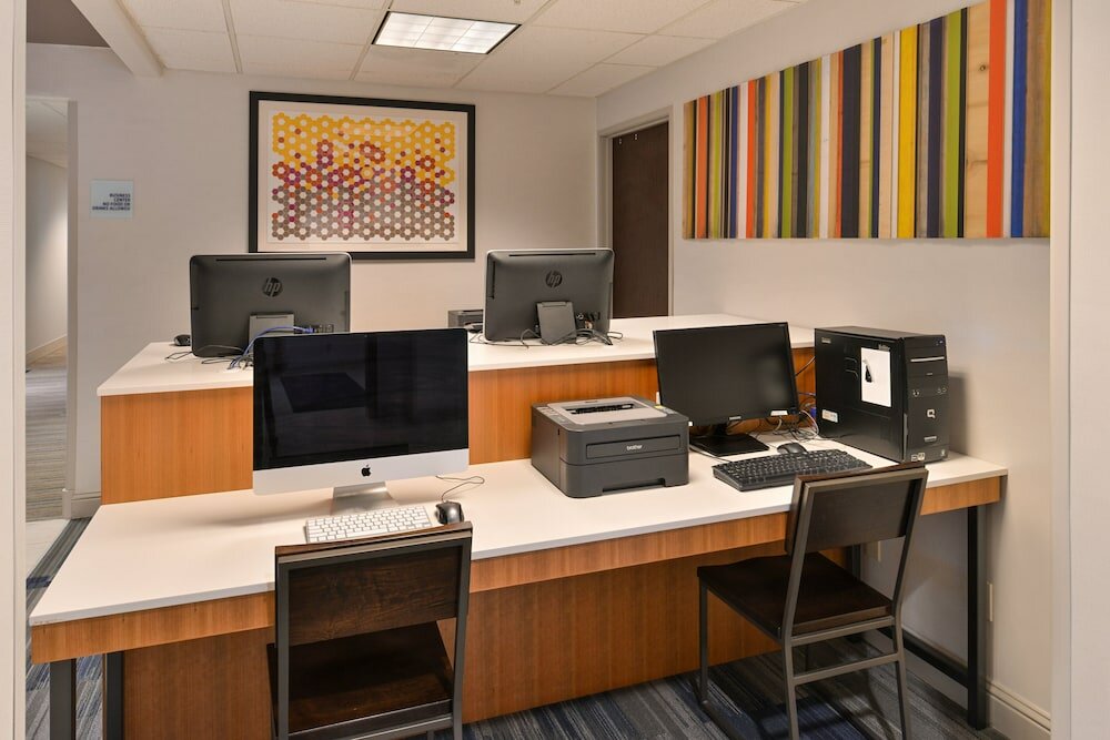 Фото Holiday Inn Express Sacramento Airport Woodland, an Ihg Hotel