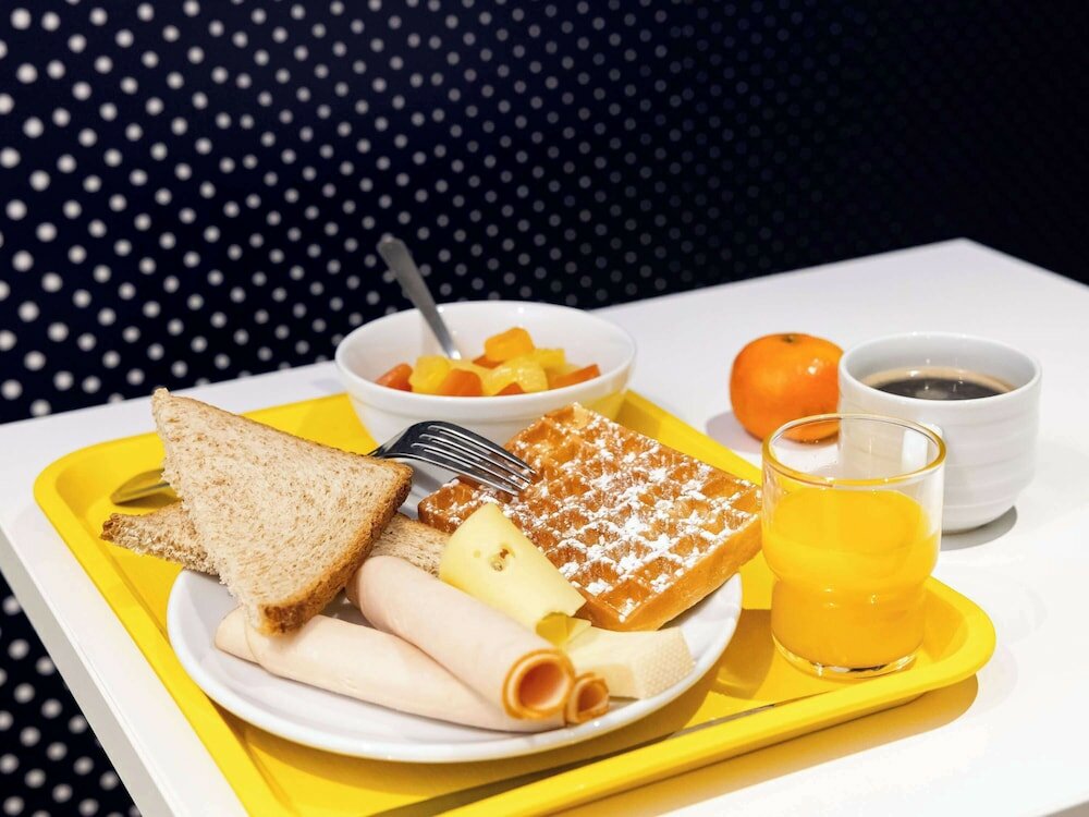 Фото 108360028294