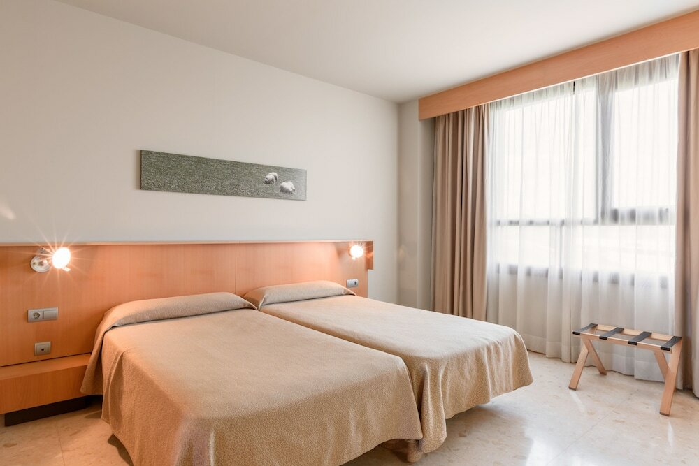 Фото Apartahotel Exe Campus San Mamés