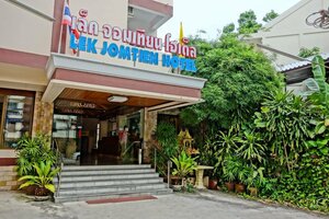 Гостиница Lek Jomtien Hotel