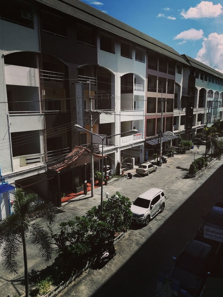 Фото Sorot House