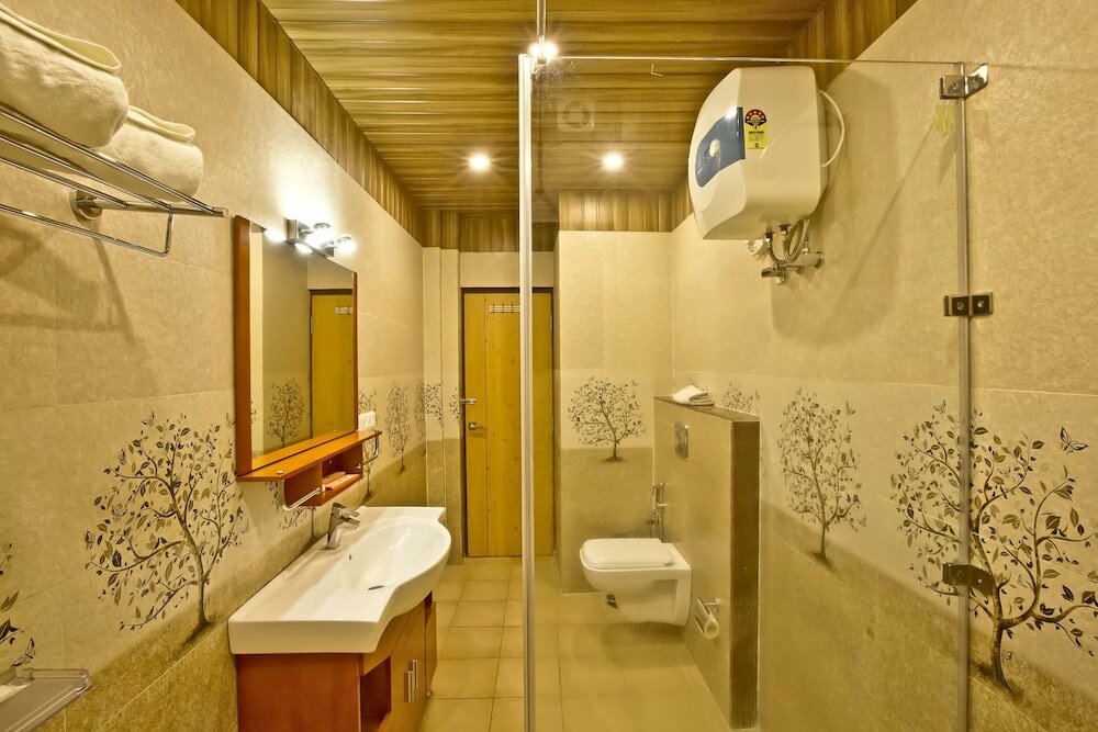 Фото Quartz Himalayan Brothers