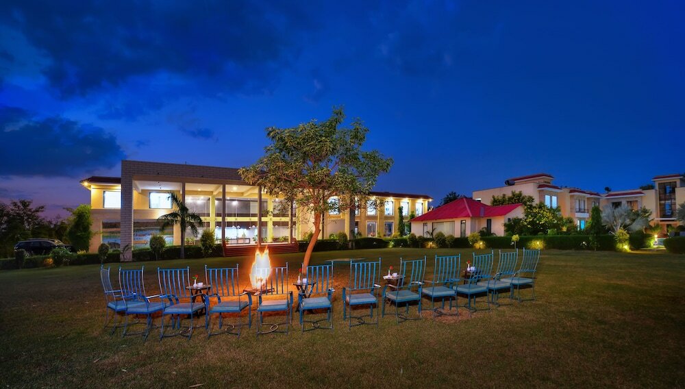 Фото Spree Jungle Vilas Resort