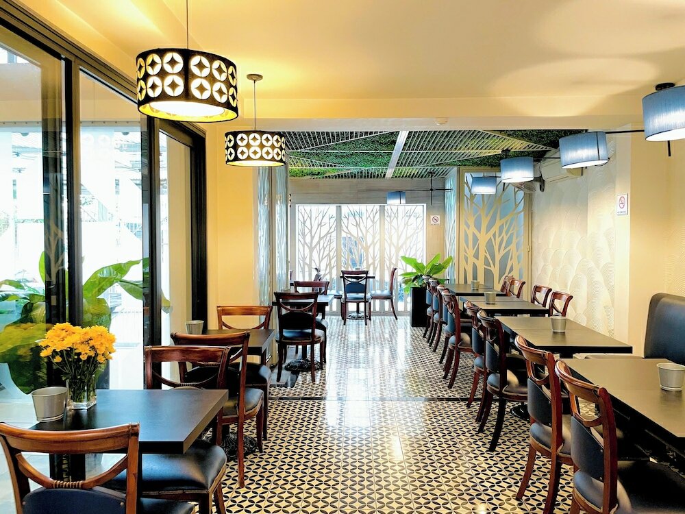 Фото Royal Dragon Boutique Hotel