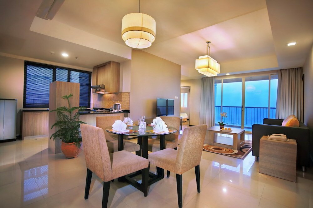 Фото Golden Tulip Balikpapan Hotel & Suites