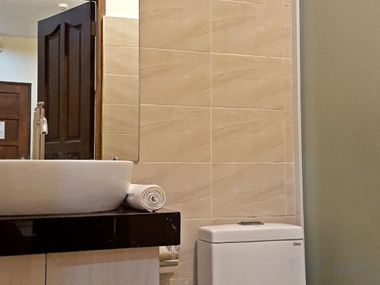 Фото Golden Gate Suites