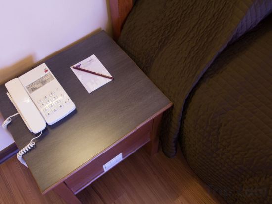 Фото Hotel Maluri