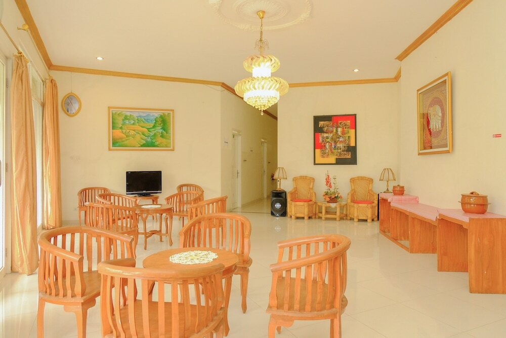 Фото Oyo 414 Loji Rejo Guest House