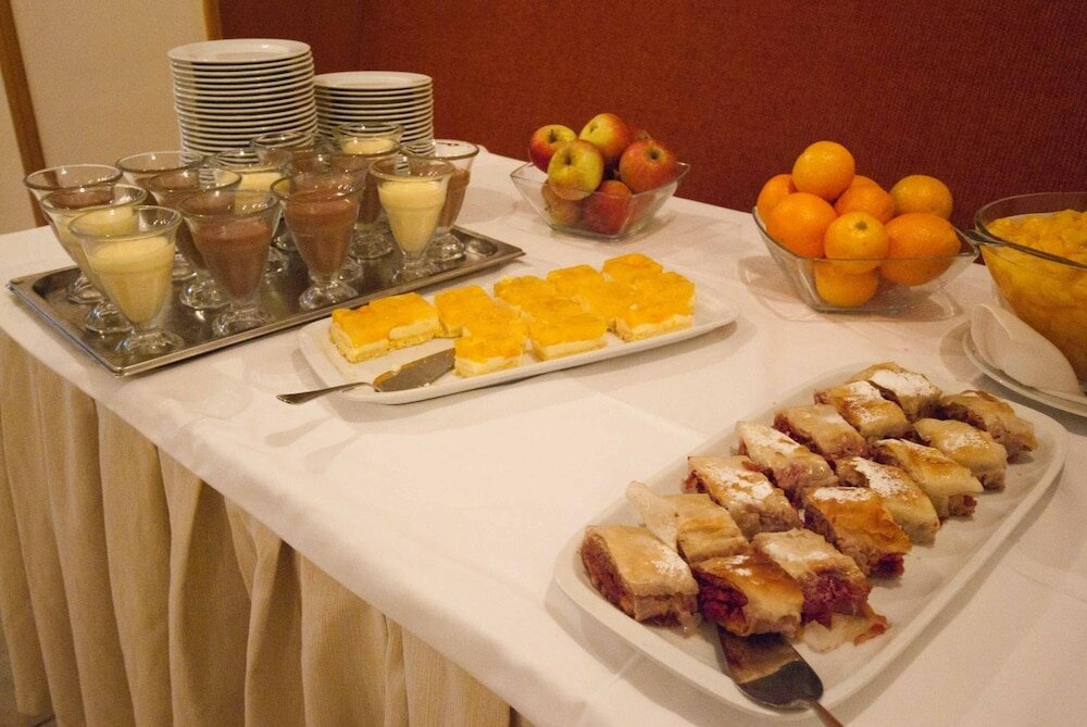 Фото Hotel Petka