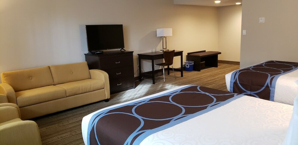 Фото Super 8 by Wyndham Spruce Grove