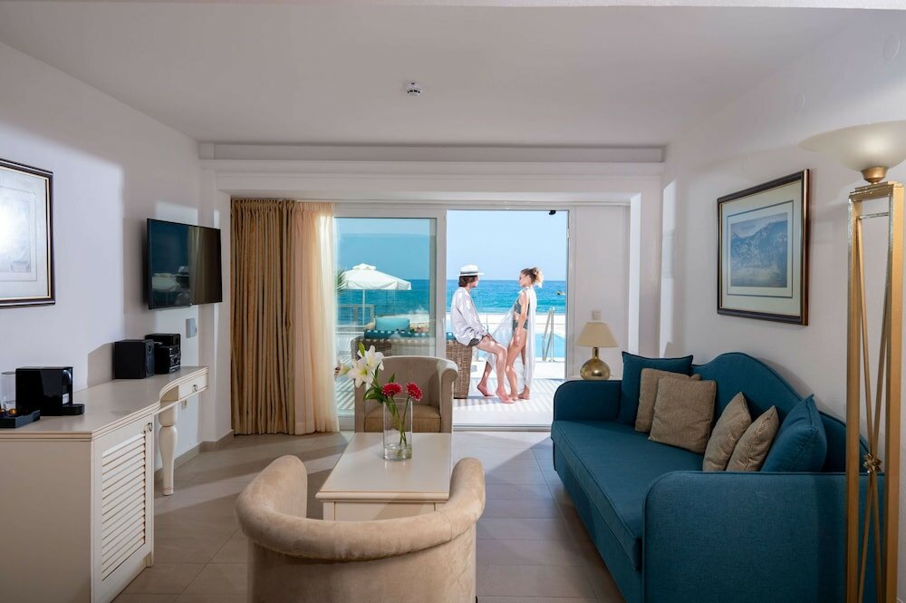 Фото Отель Alexander Beach Hotel & Village Resort