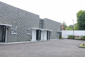 Гостиница RedDoorz Plus near Unimed Medan