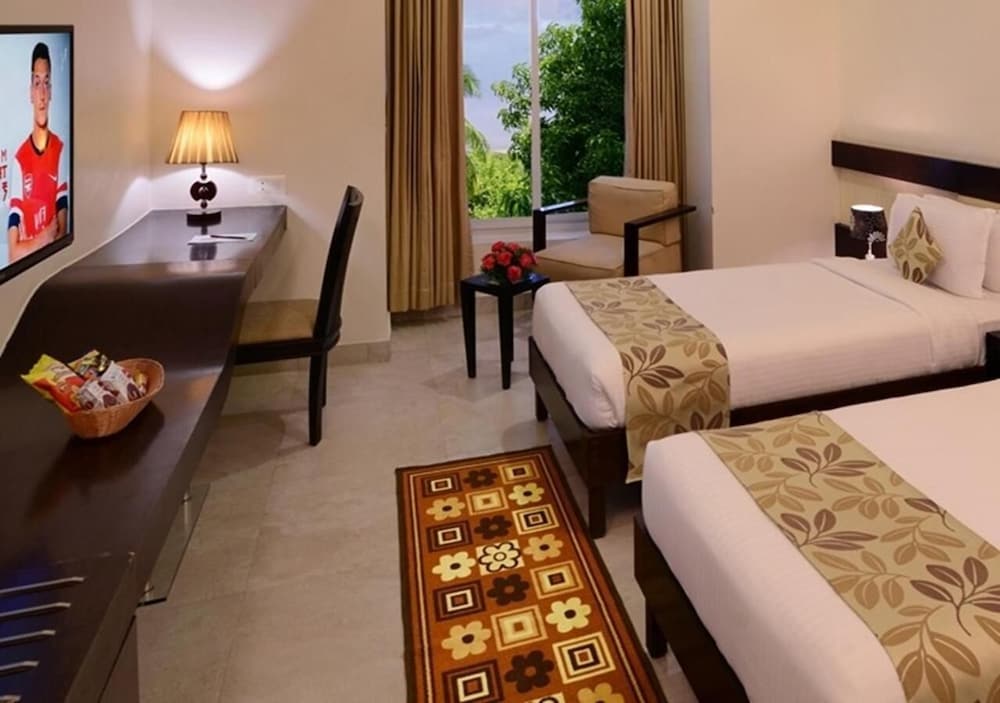 Фото Green View Clarks Inn