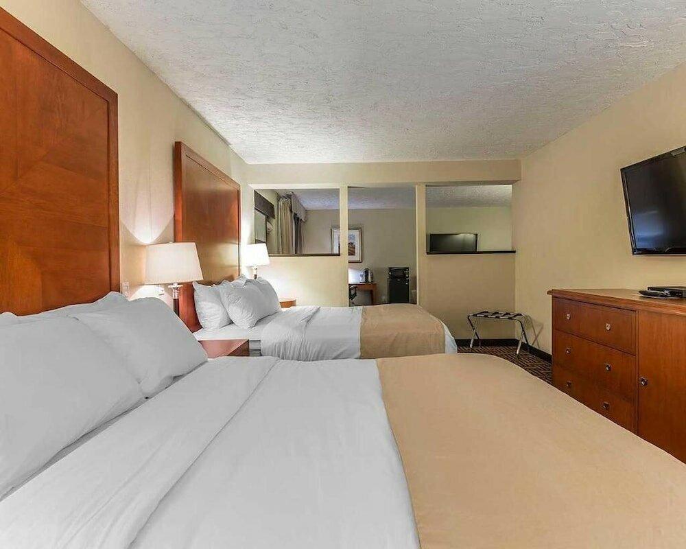 Фото Wyndham Garden Medicine Hat Conference Center