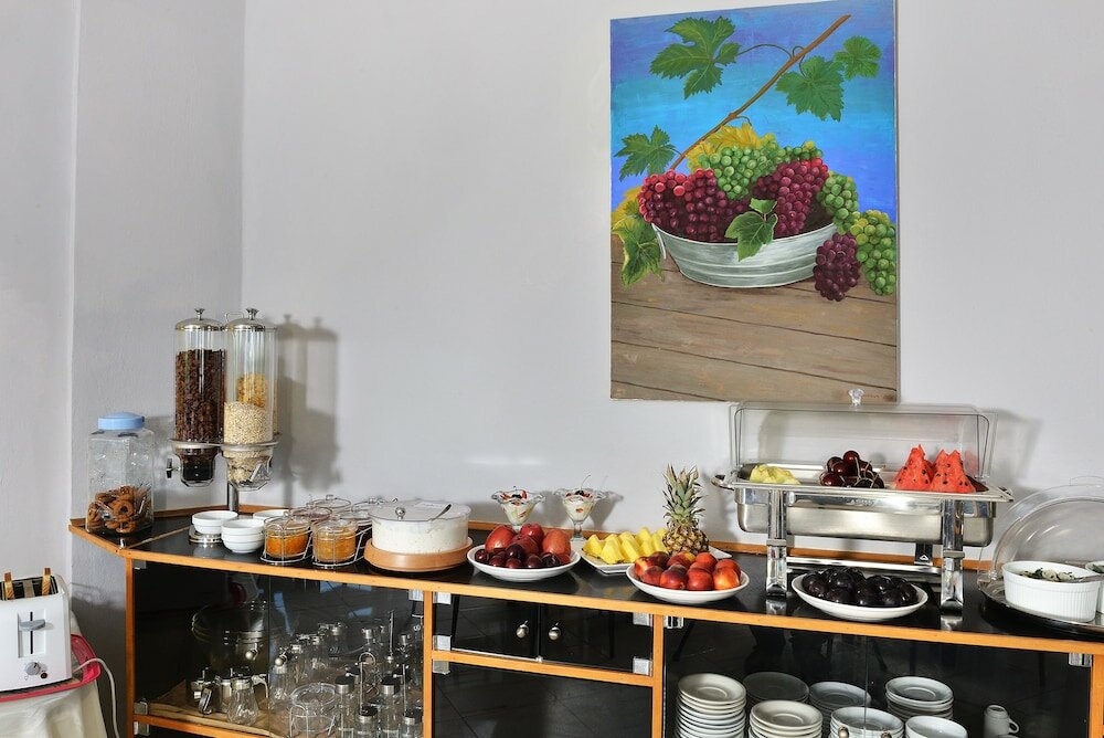 Фото Nereides Hotel