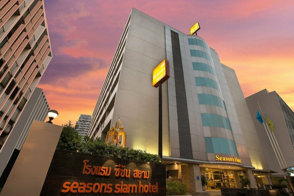 Hotel Seasons Siam Hotel, Bangkok, photo