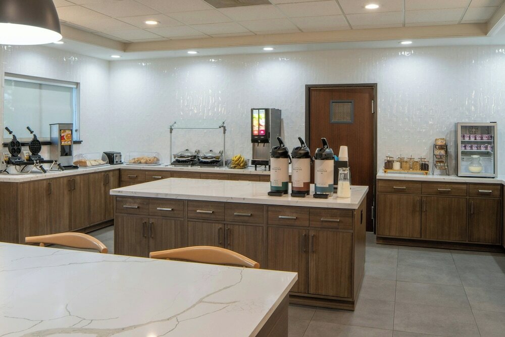 Фото Fairfield Inn & Suites by Marriott Lafayette South