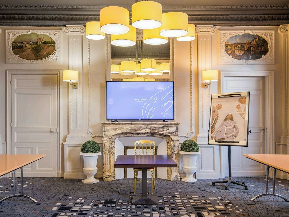 Фото Hotel Mercure Rodez Cathedrale