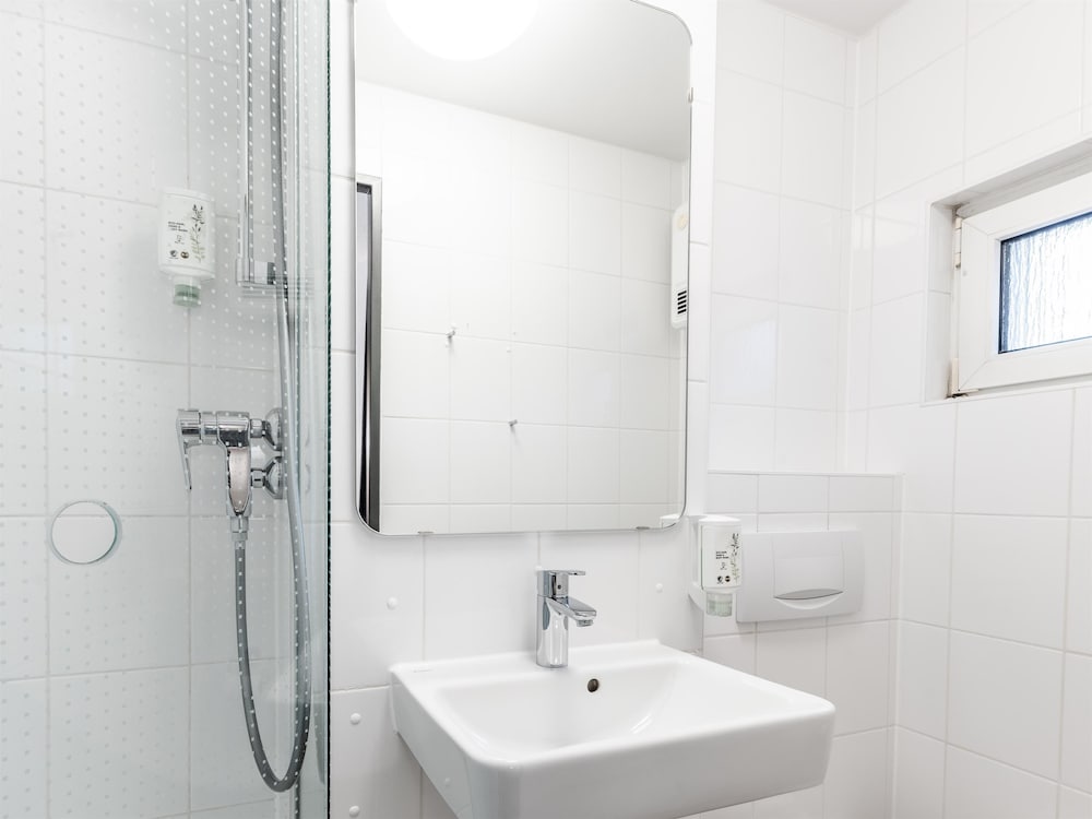 Фото B&B Hotel Aachen-Hbf