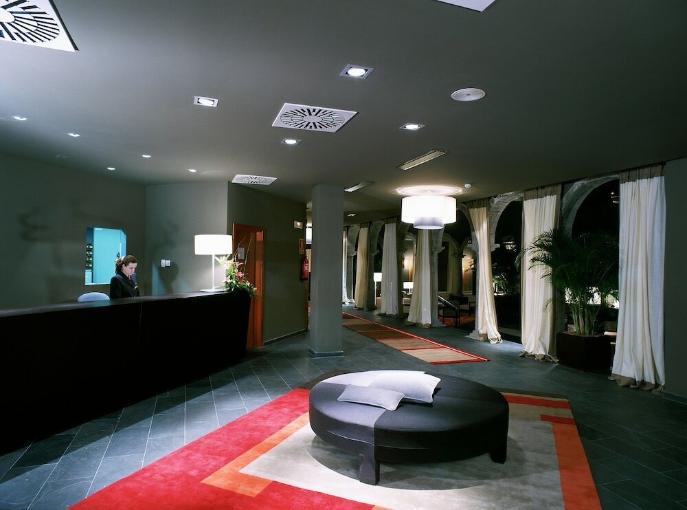 Фото Parador de la Seu d'Urgell