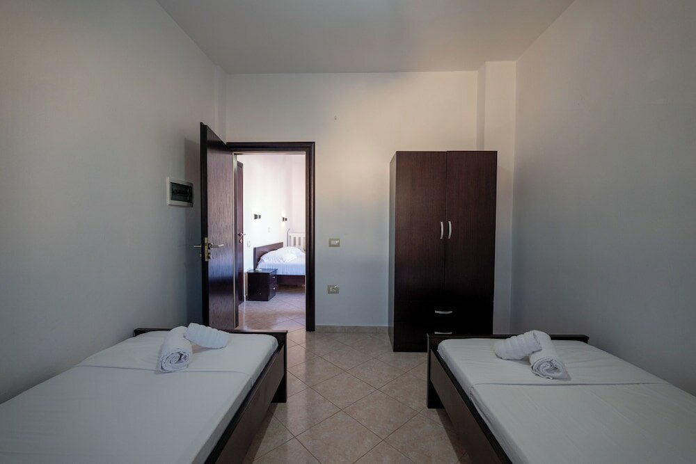 Фото Hotel Mariksel