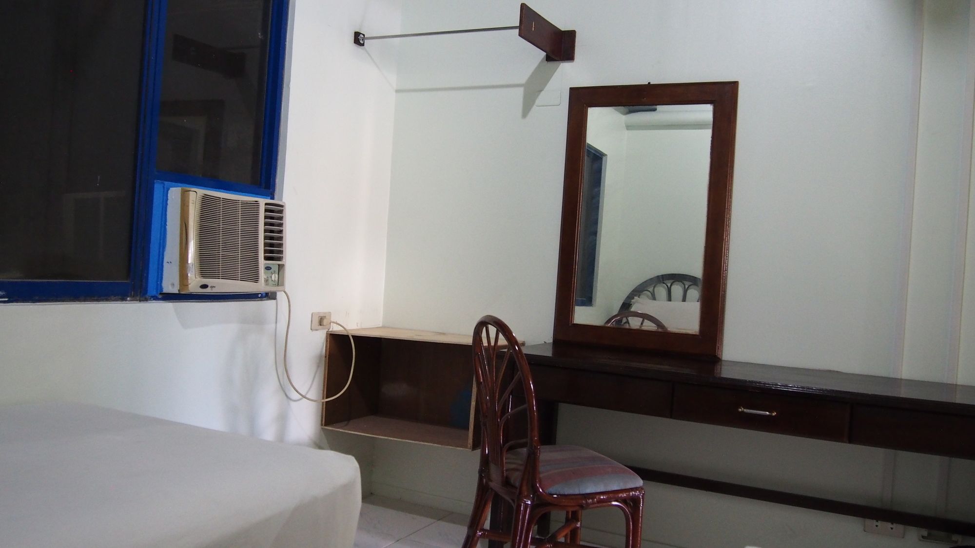 Фото Sunday Hostel