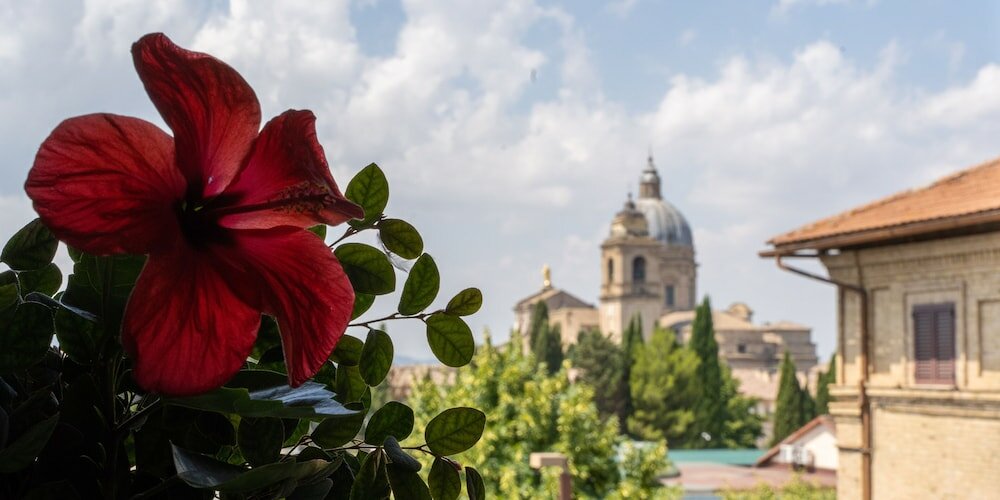 Фото Hotel Mom Assisi