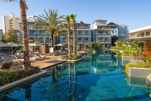 Внешний вид отеля Lara Barut Collection в Муратпаше, фото 1