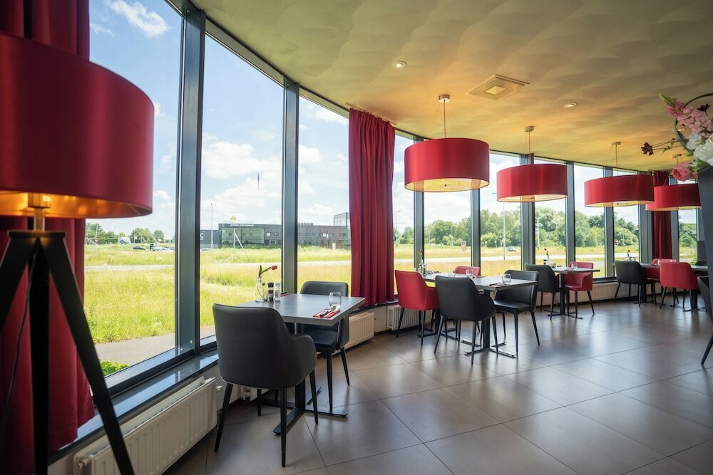 Фото Bastion Hotel Groningen