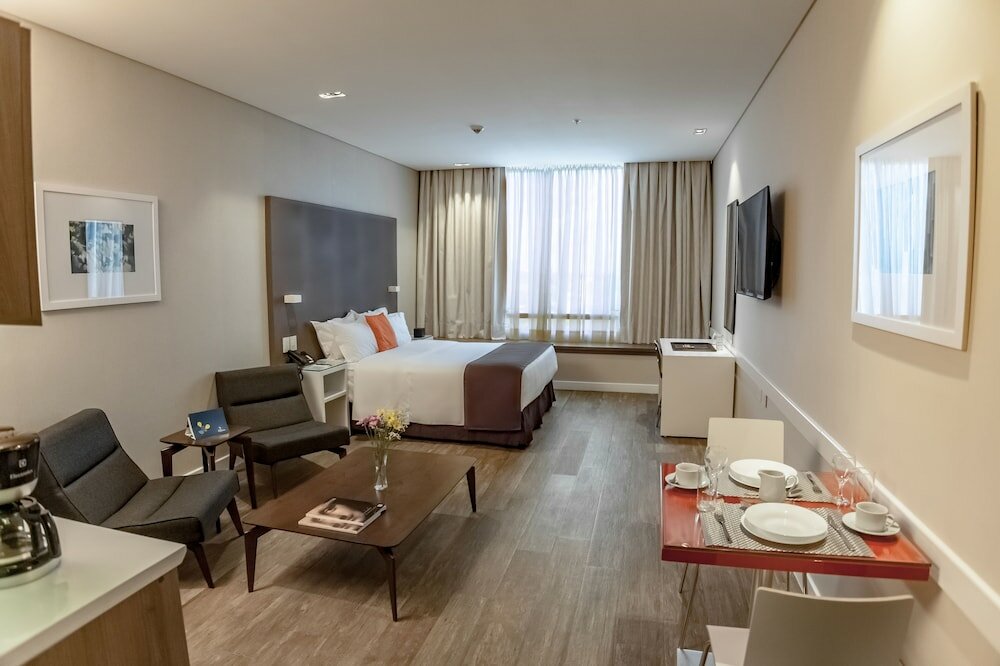 Фото Paseo La Galería Hotel & Suites