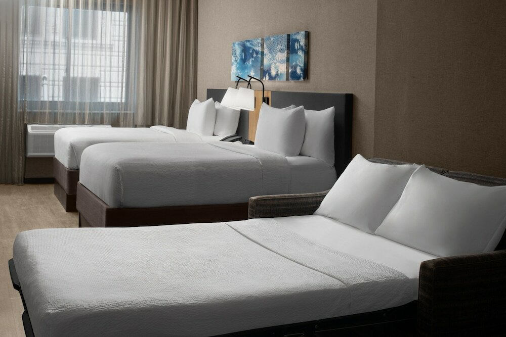 Фото Courtyard by Marriott New York World Trade Center Area