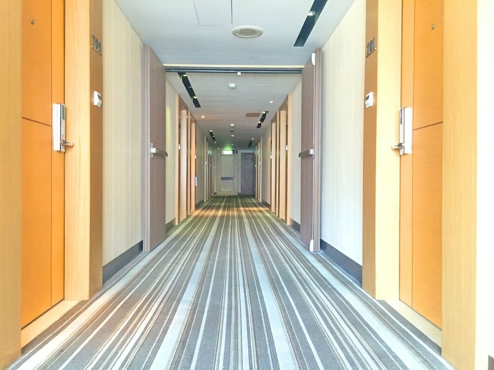 Фото Country Garden Hotel