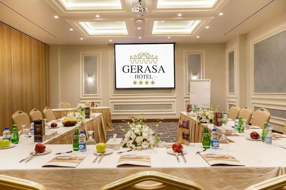 Фото Gerasa Hotel