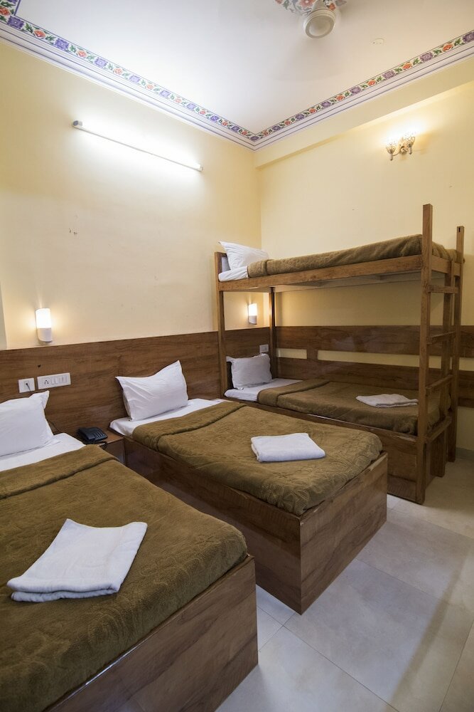 Фото Chitra Katha