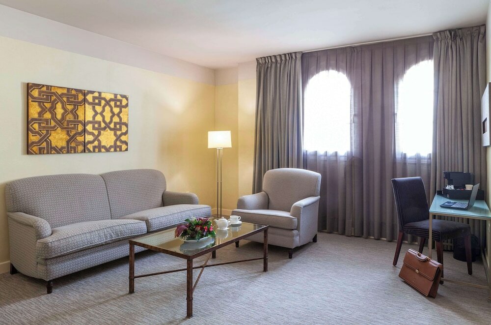 Фото Hotel Macià Alfaros