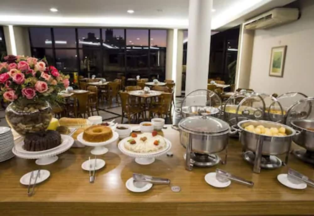 Фото Cambirela Hotel