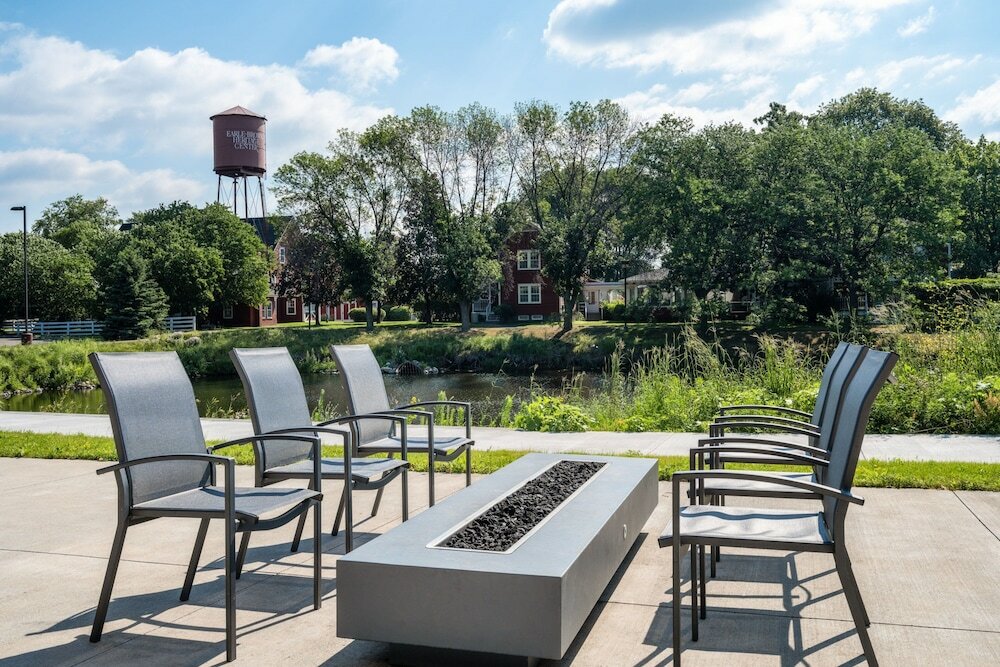 Фото Fairfield Inn & Suites by Marriott Minneapolis North